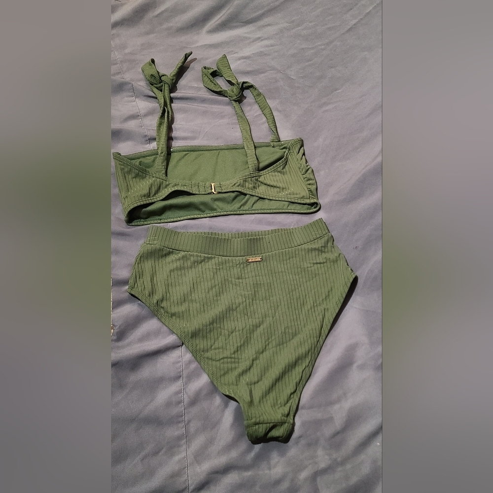 Green Ribbed Bikini Set - Picture 2 of 4